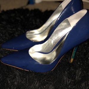 Jessica Simpson heels